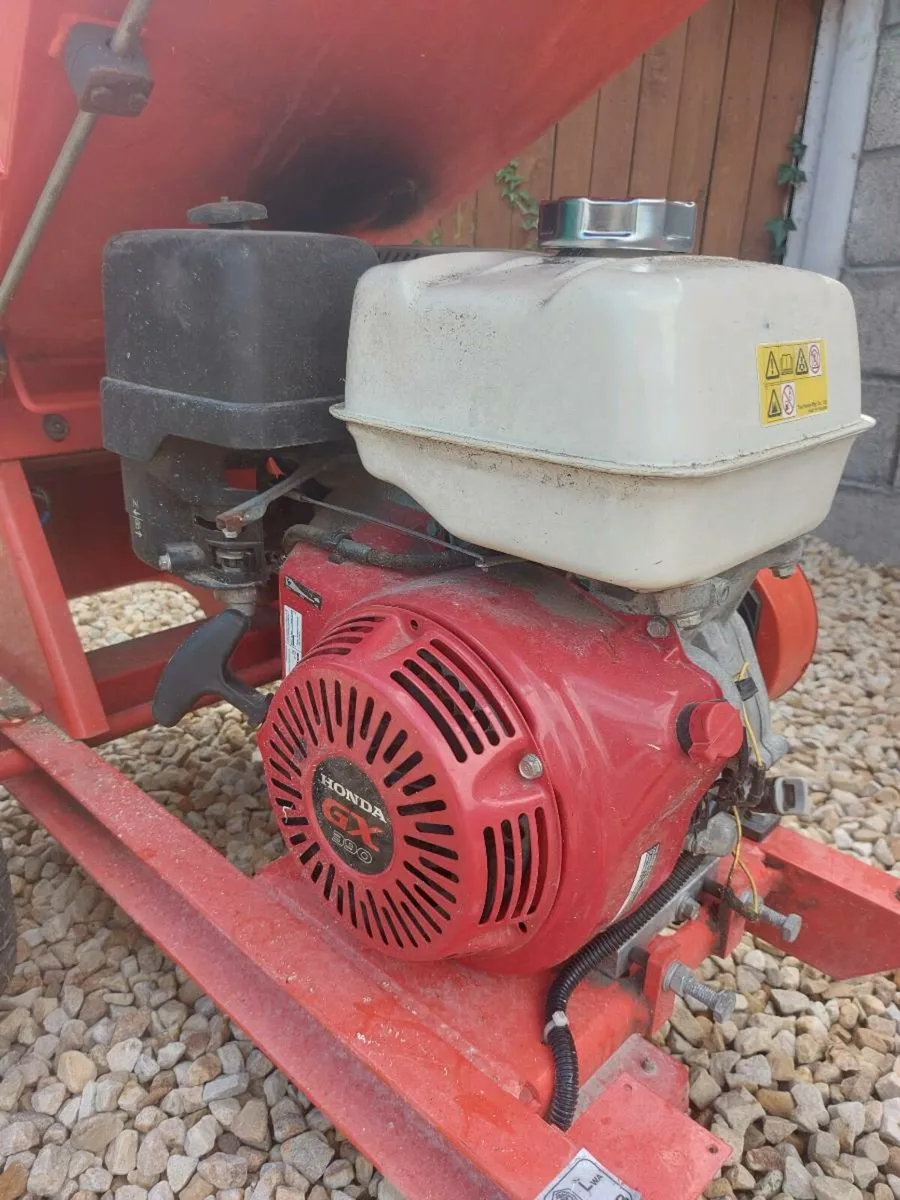 Professional Wood Chipper - Image 4