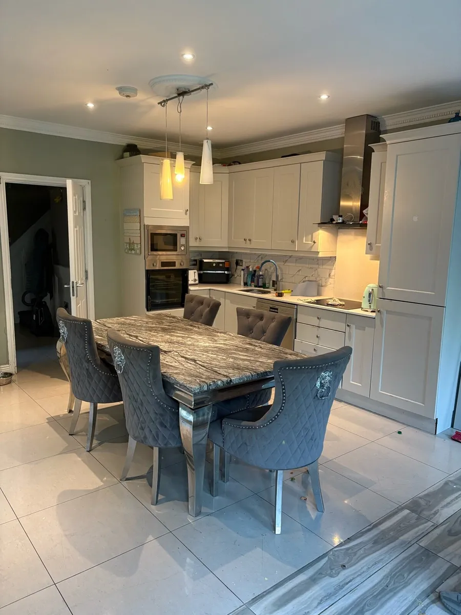 Kitchen - Image 1