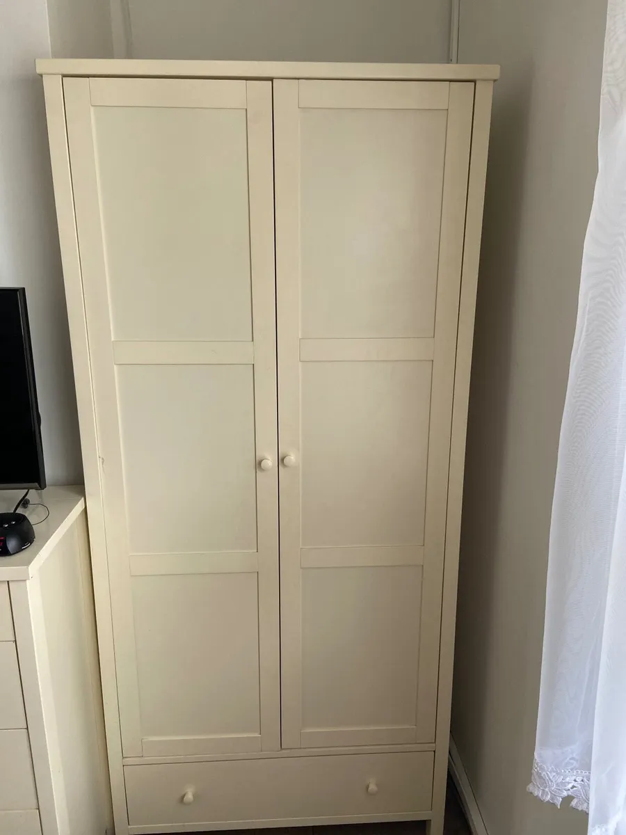 Wardrobe - Image 3