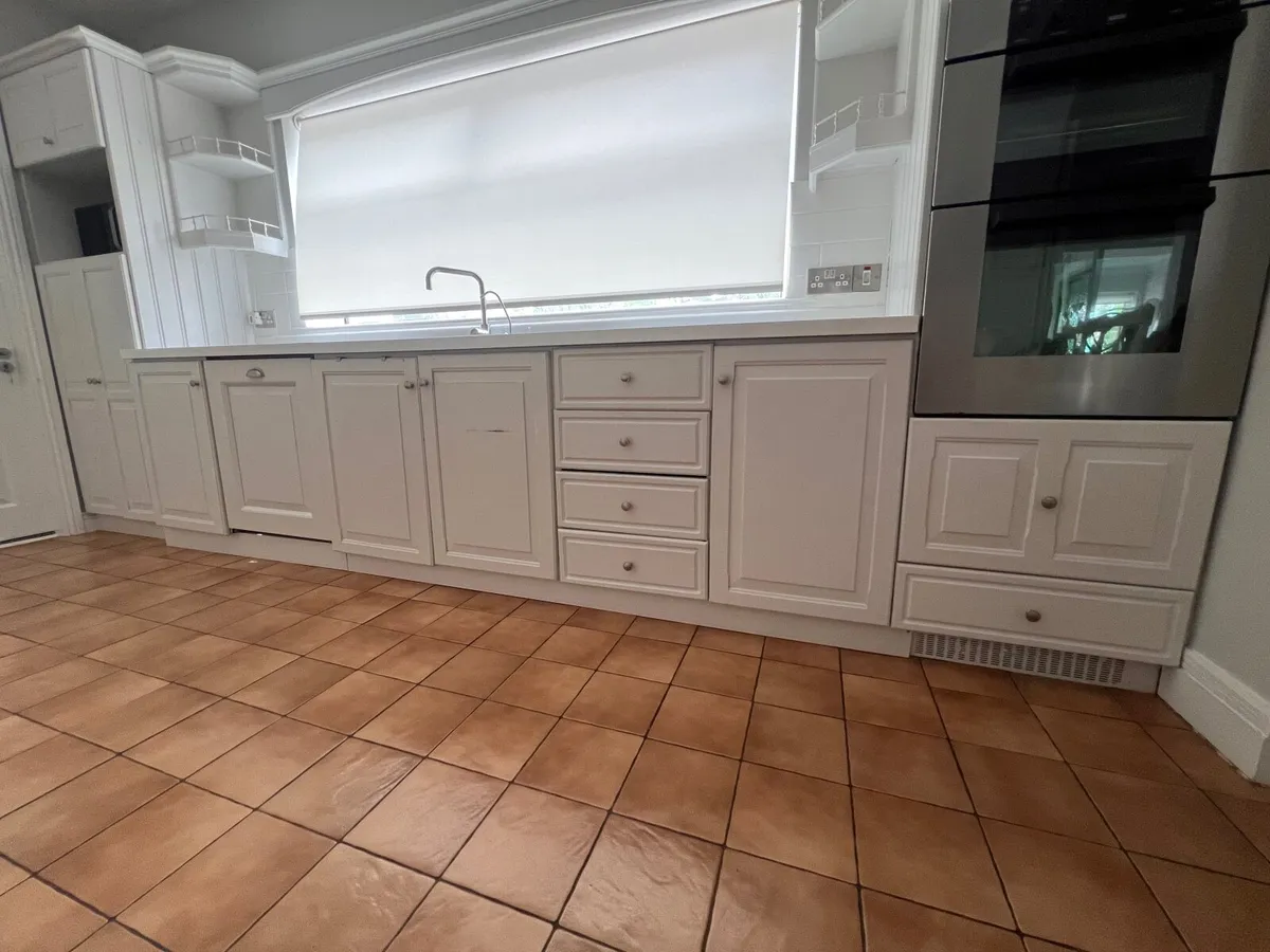 Solid Oak Kitchen - Image 4