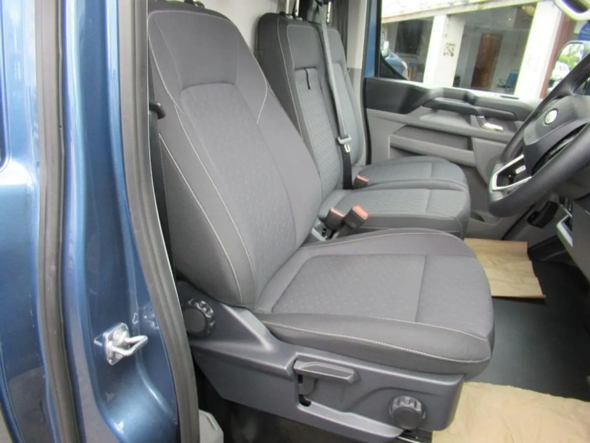 Ford Transit Custom 2.0 320 Ecoblue 170ps Limited - Image 3