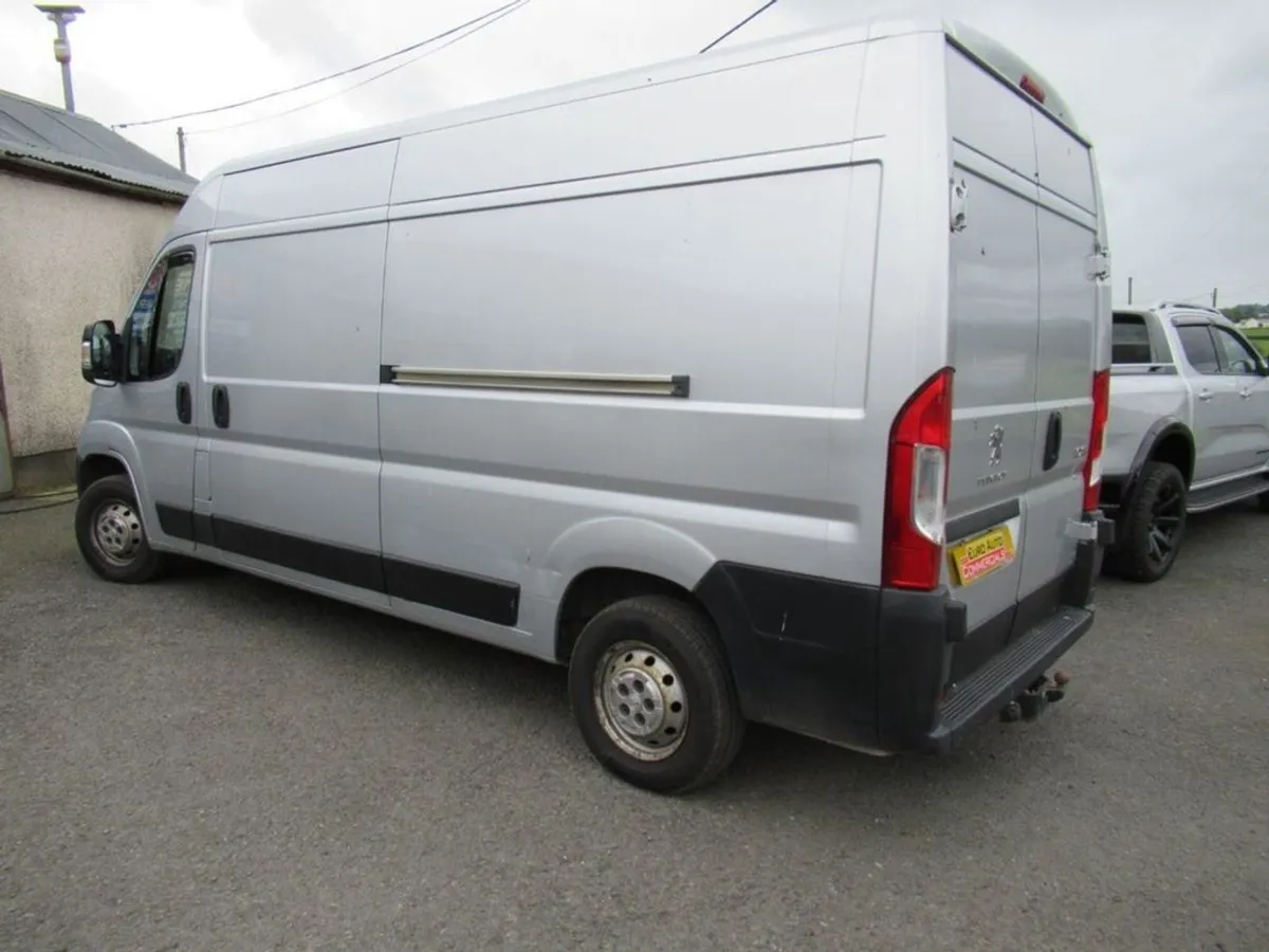 Peugeot Boxer 2.0 Bluehdi 335 Professional Panel - Image 2