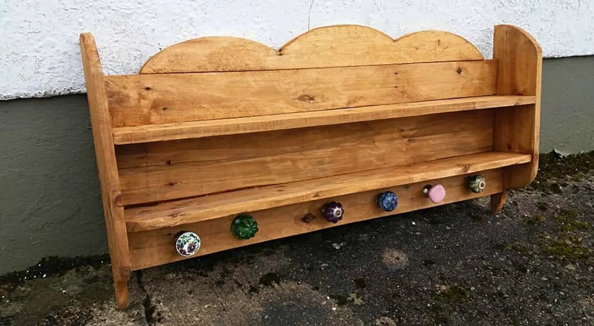 Rustic Floating Shelf / Coat n hat rack - Image 3