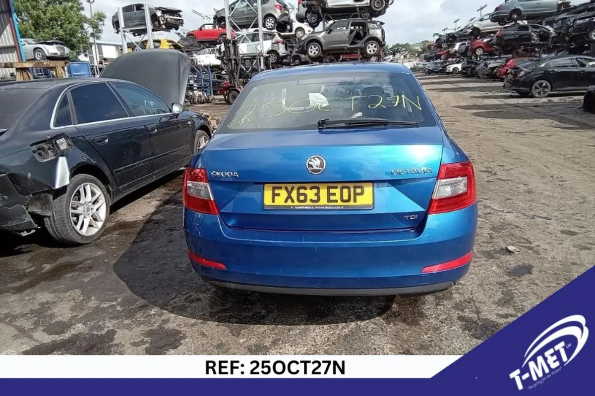 2013 SKODA OCTAVIA BREAKING FOR PARTS - Image 2
