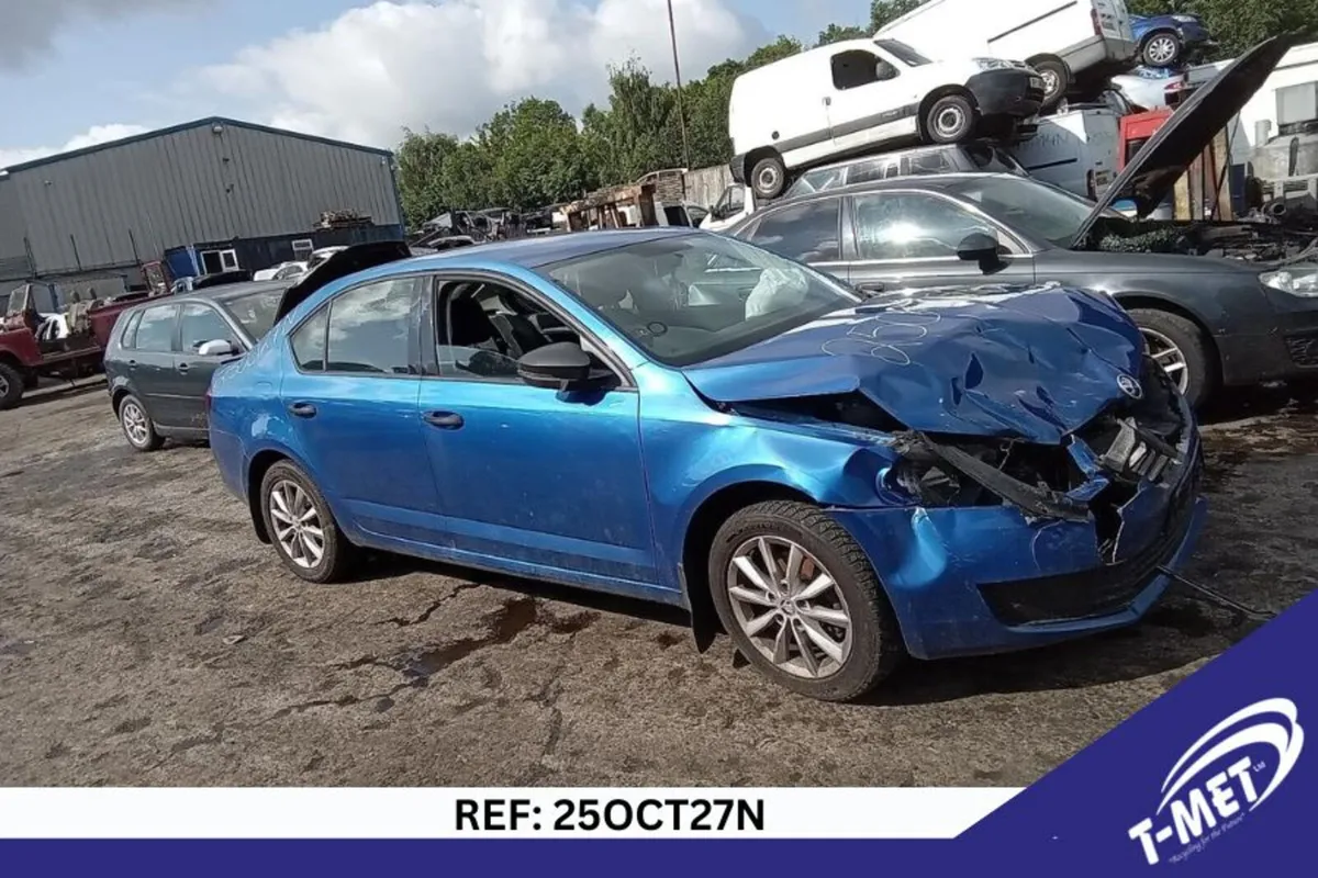 2013 SKODA OCTAVIA BREAKING FOR PARTS - Image 4