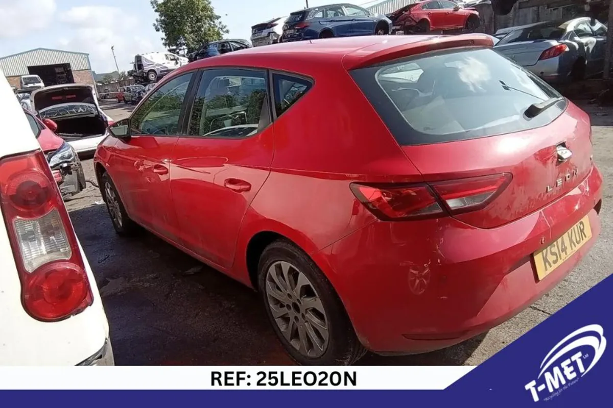 2014 SEAT LEON BREAKING FOR PARTS - Image 3