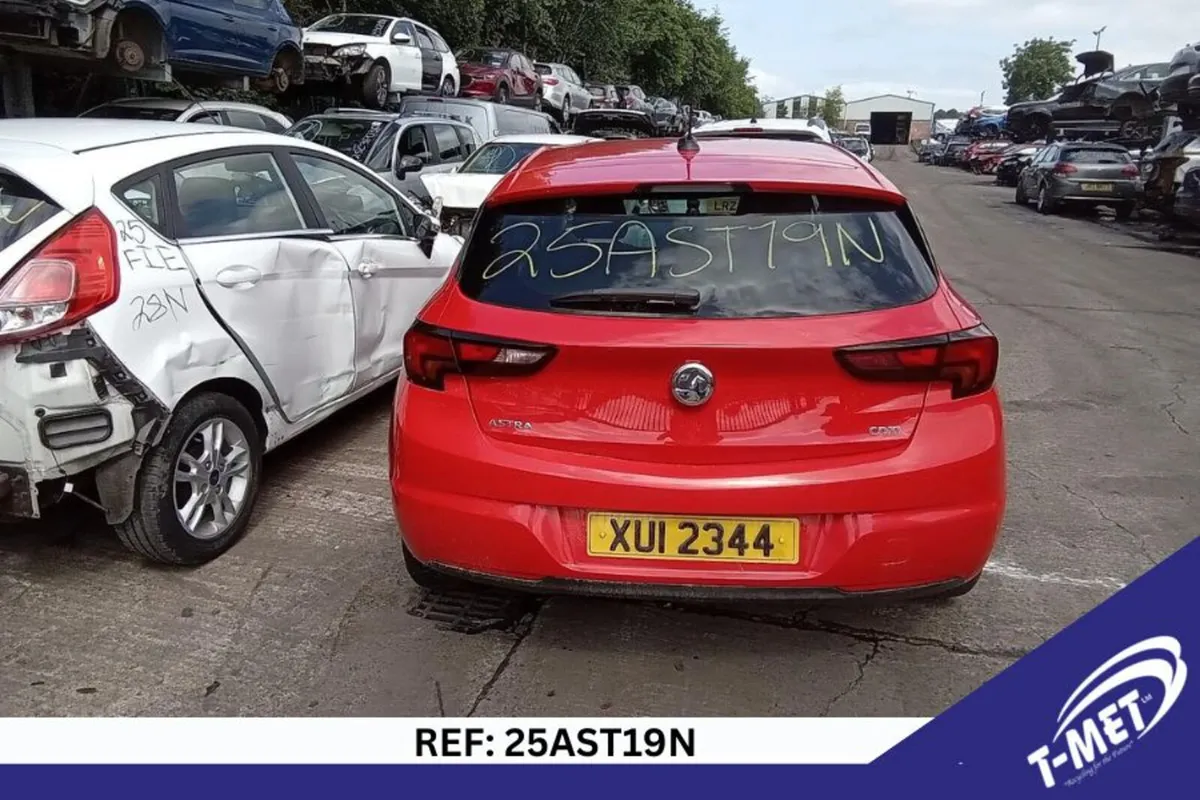 2018 VAUXHALL ASTRA BREAKING FOR PARTS - Image 2