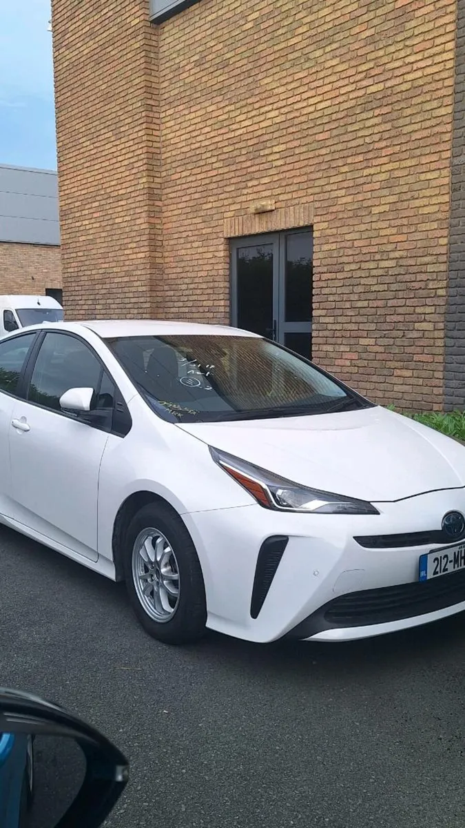 Selection of Taxis for rent - Image 3