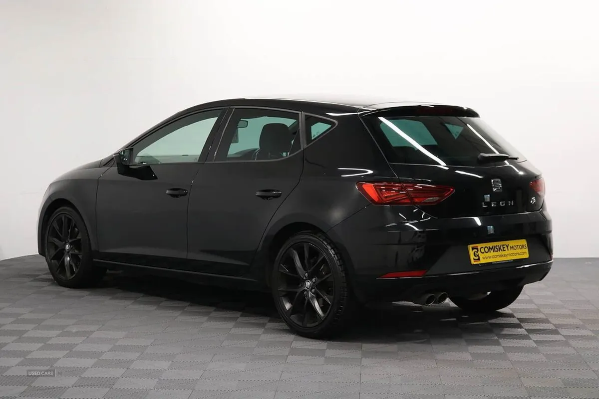 SEAT Leon TSI EVO FR Black Edition - Image 4