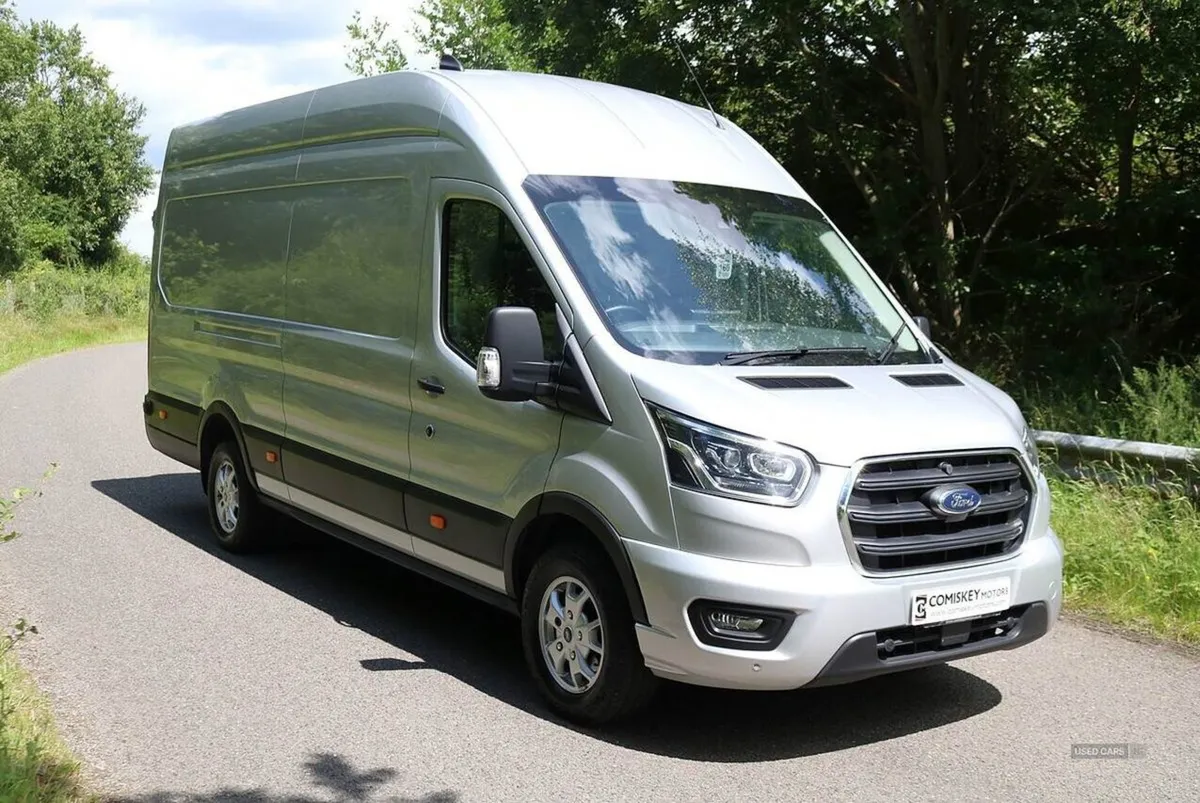 Ford Transit 350 Ecoblue Mhev Limited - Image 1