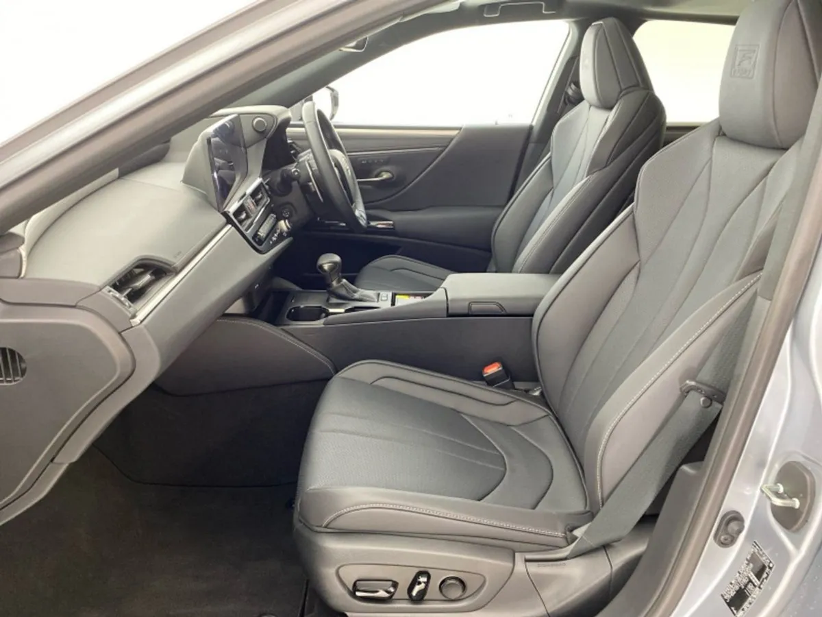 Lexus ES 300h F Sport - Image 2