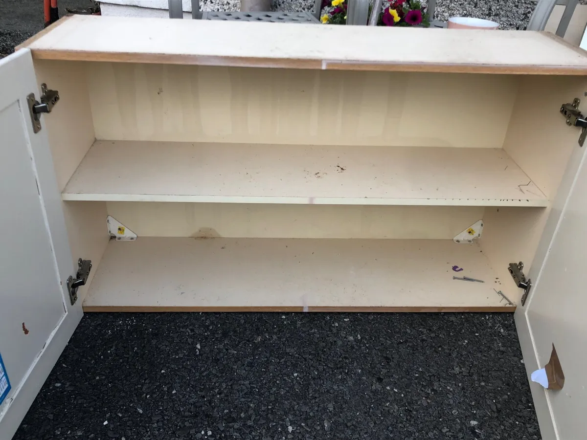 Wall unit - Image 1