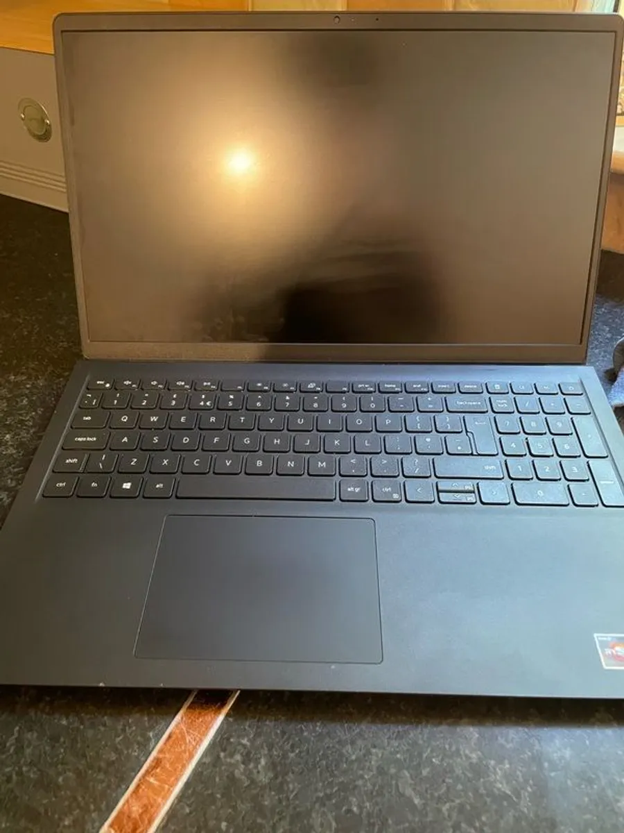 Dell vostro 3515 - Image 2