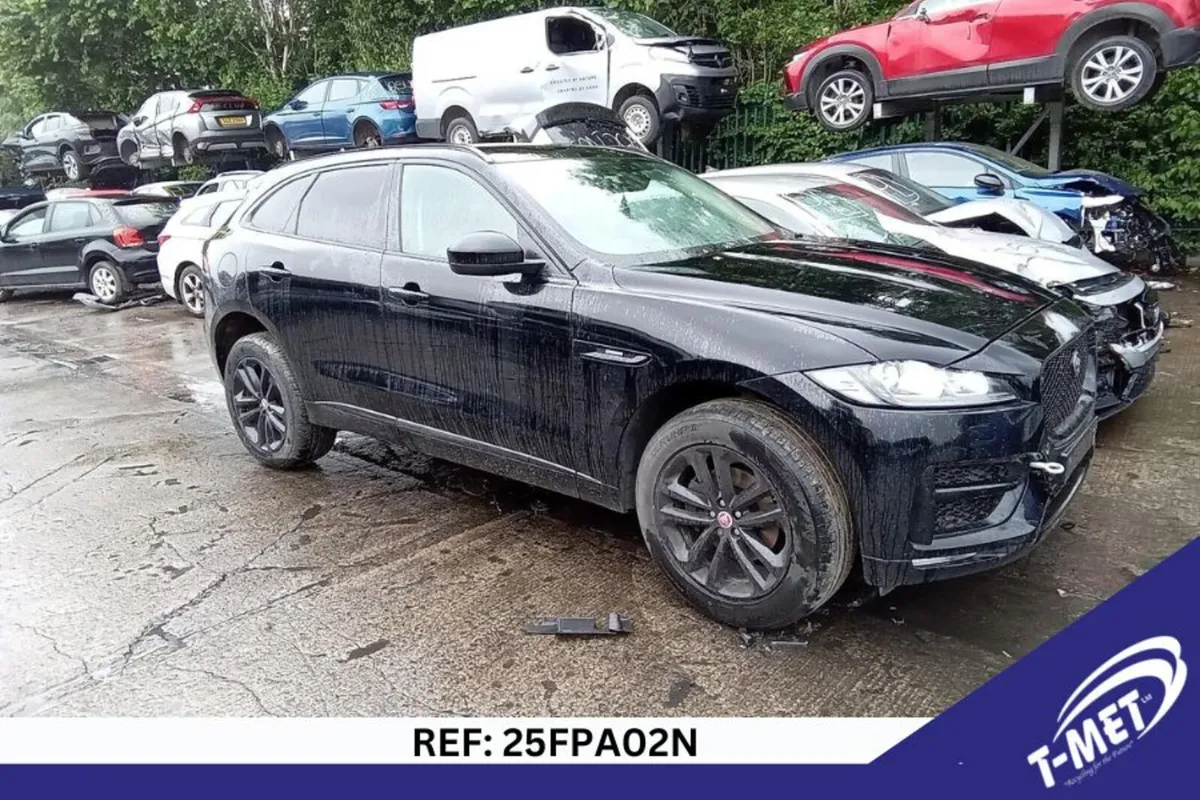 2016 JAGUAR F-PACE BREAKING FOR PARTS - Image 3