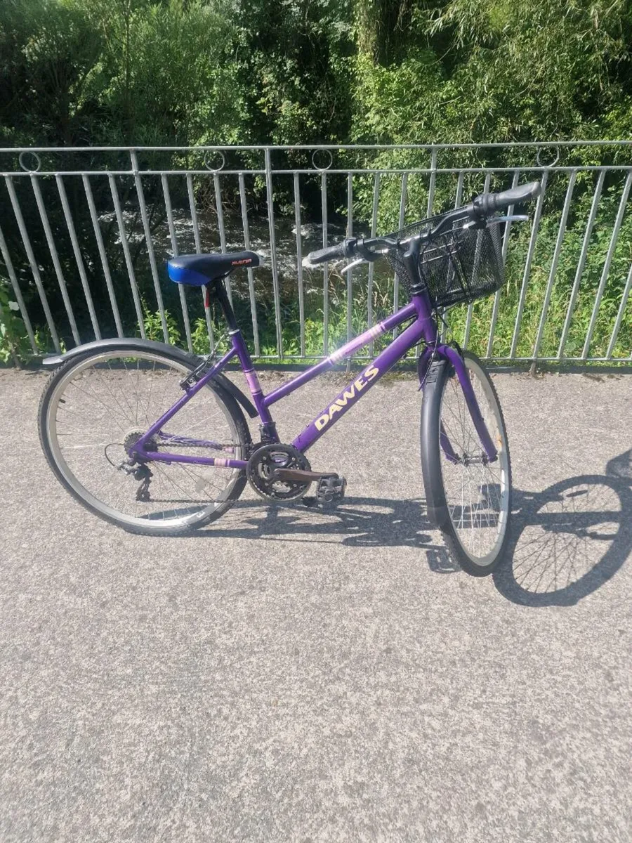 Dawes Discovery Trail Ladies Bicycle - Image 1
