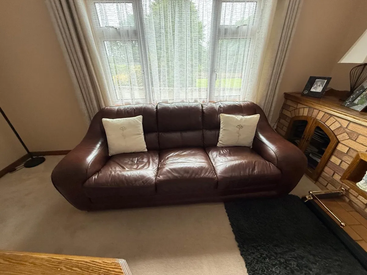 Brown couches 3 seater and 2 seater - Image 1