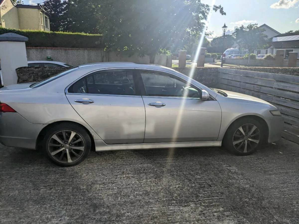 Honda Accord 2008 - Image 1