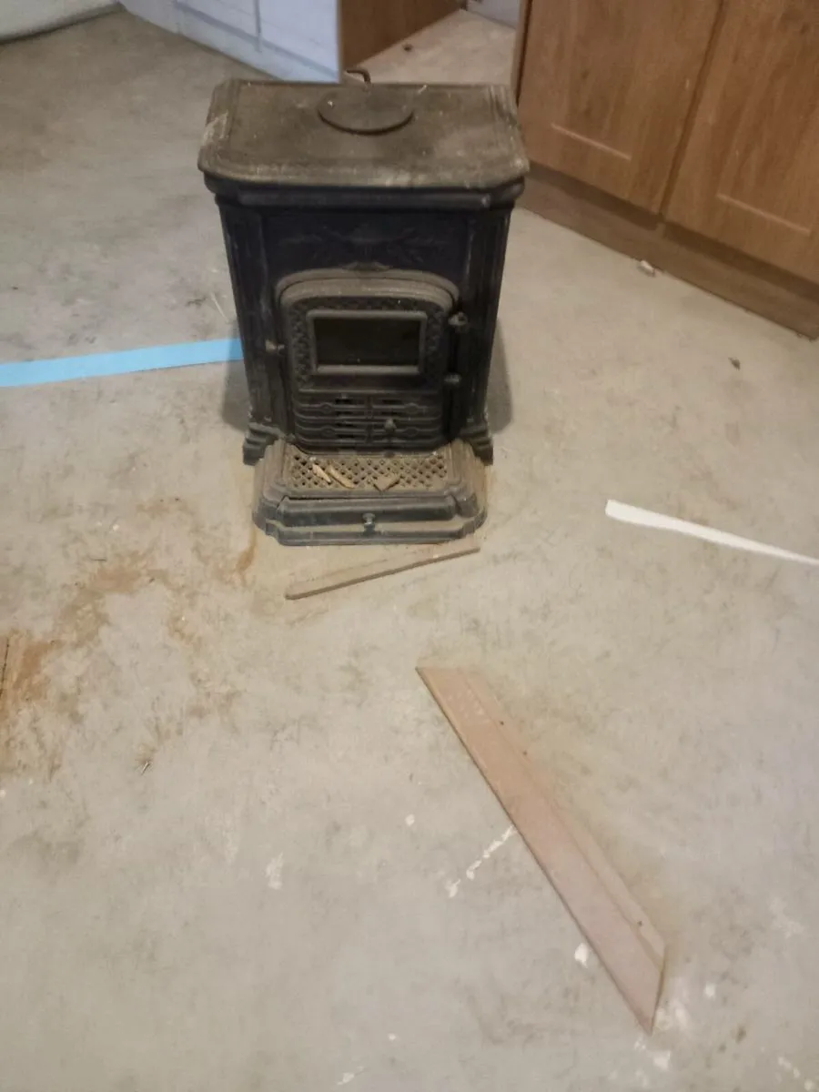 Solid fuel dry stove small and long radiators - Image 4