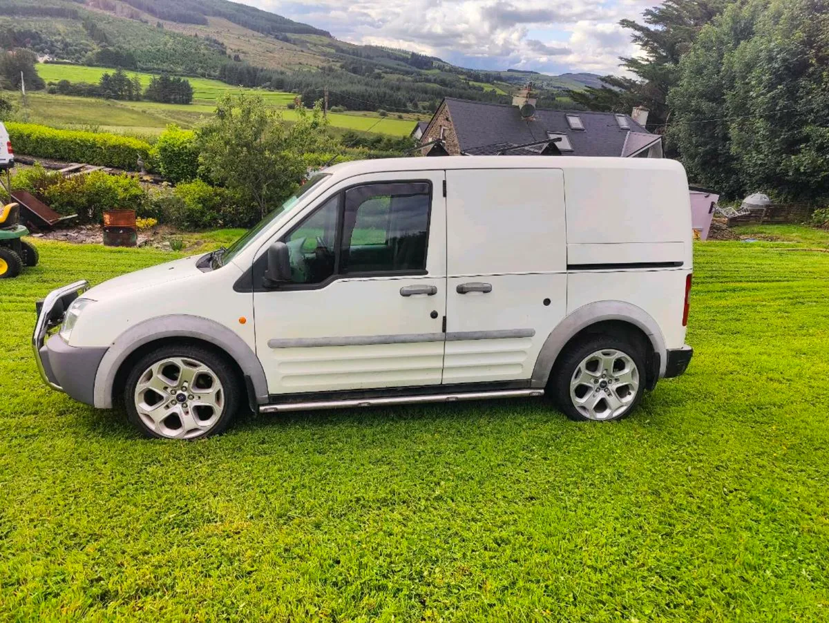 Ford Transit Connect - Image 2