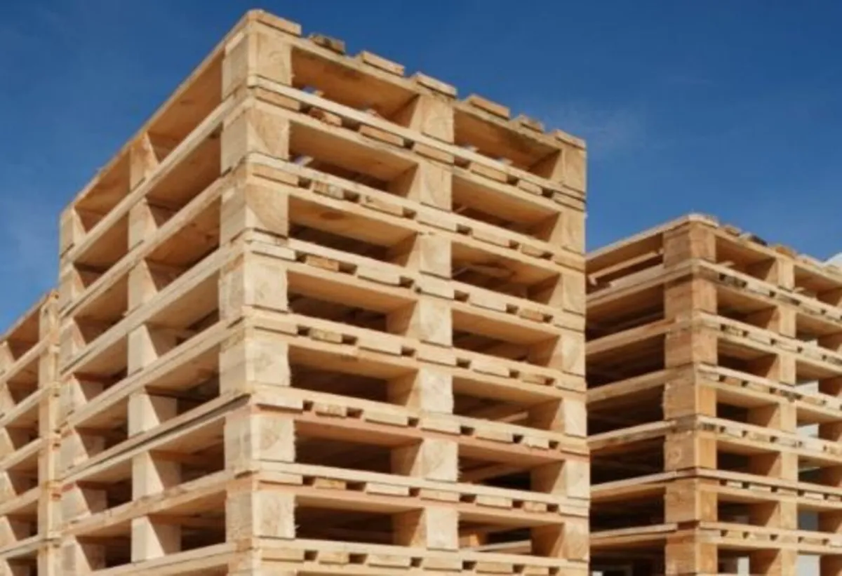 Used wooden pallets FREE to take