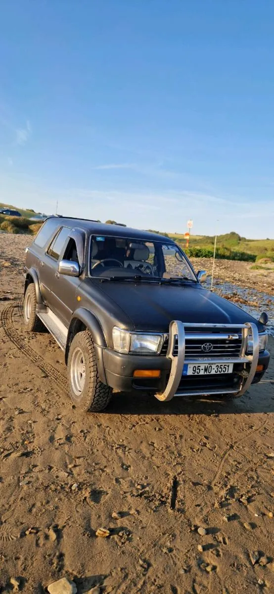 Toyota Hilux Surf 3.0 Automatic - Image 1