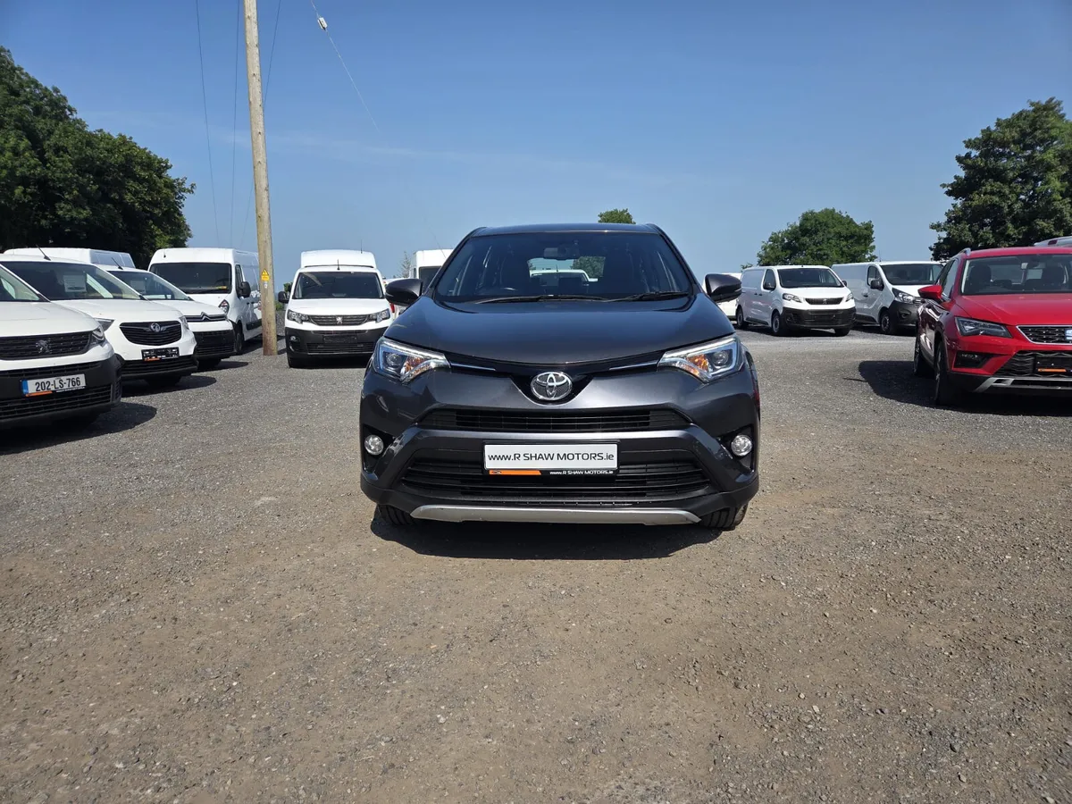 Toyota RAV4 2016 - Image 2