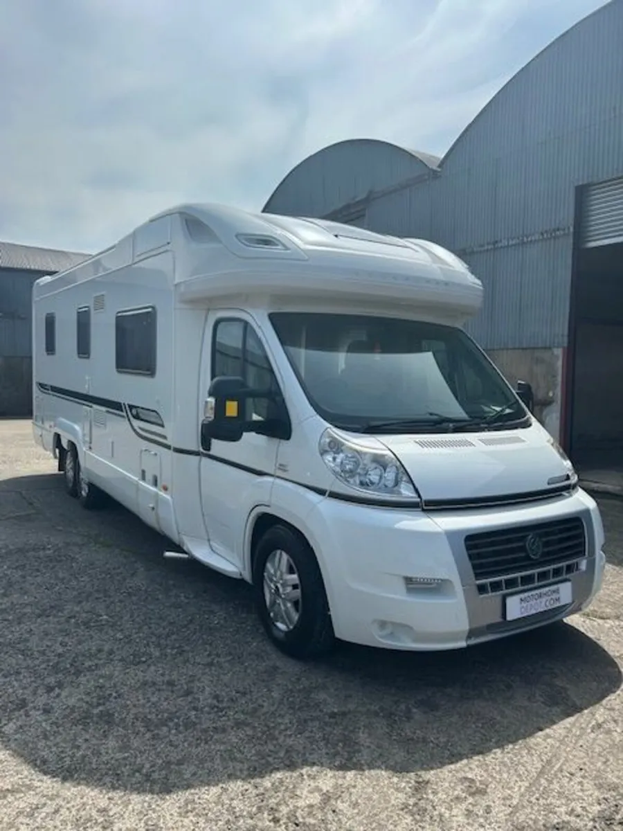 Bessacarr E769 - 2010 - 4 Berth - Island Bed - Image 1