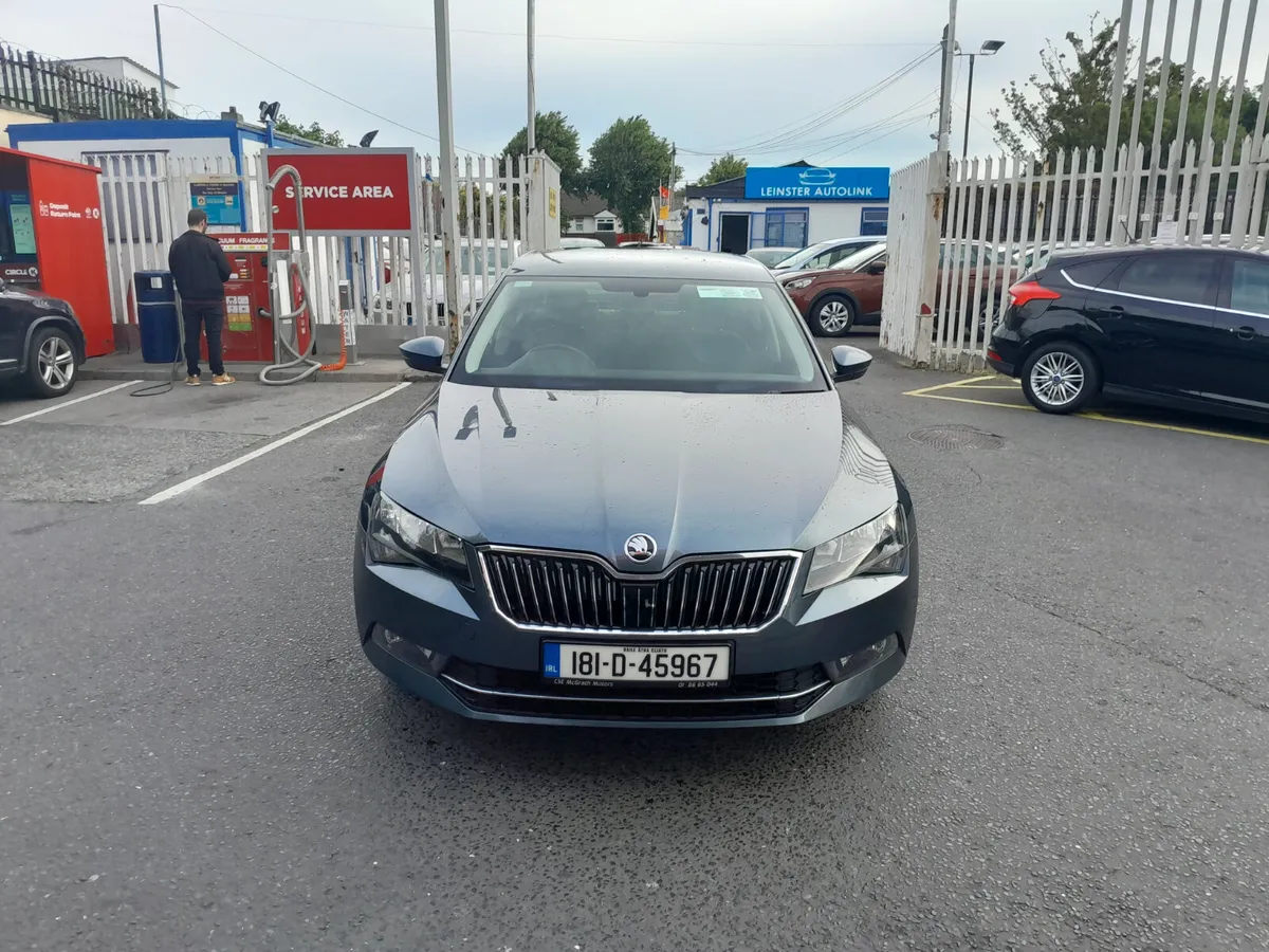 Skoda Superb 2018 - Image 2
