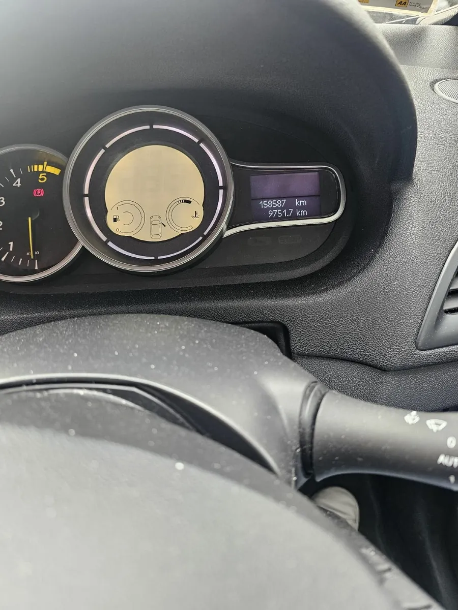 Renault Fluence 2013 - Image 2