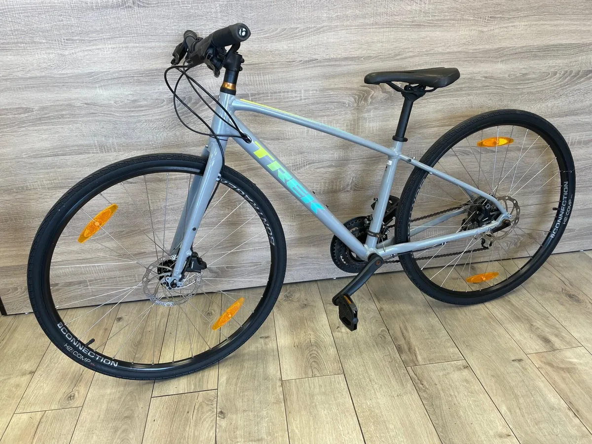 Trek fx2 (like new) - Image 3
