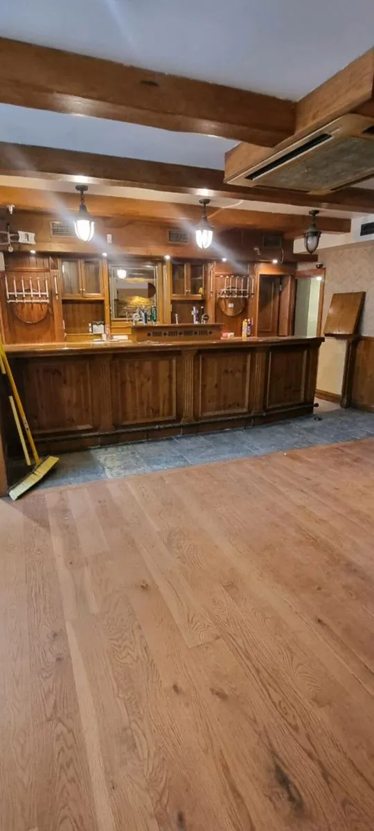 Bar and furniture - Image 3