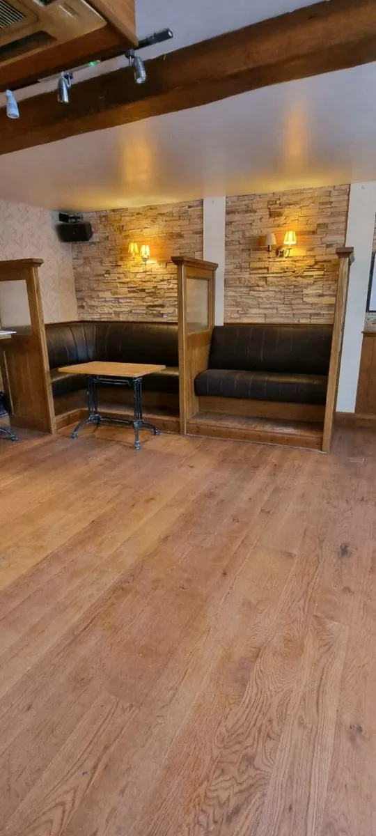 Bar and furniture - Image 4