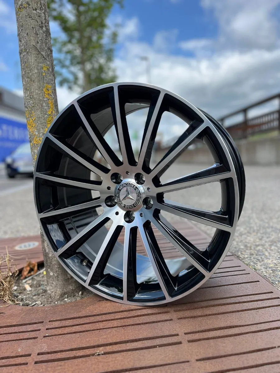20'' Merc Twist wheels Staggered - Image 1