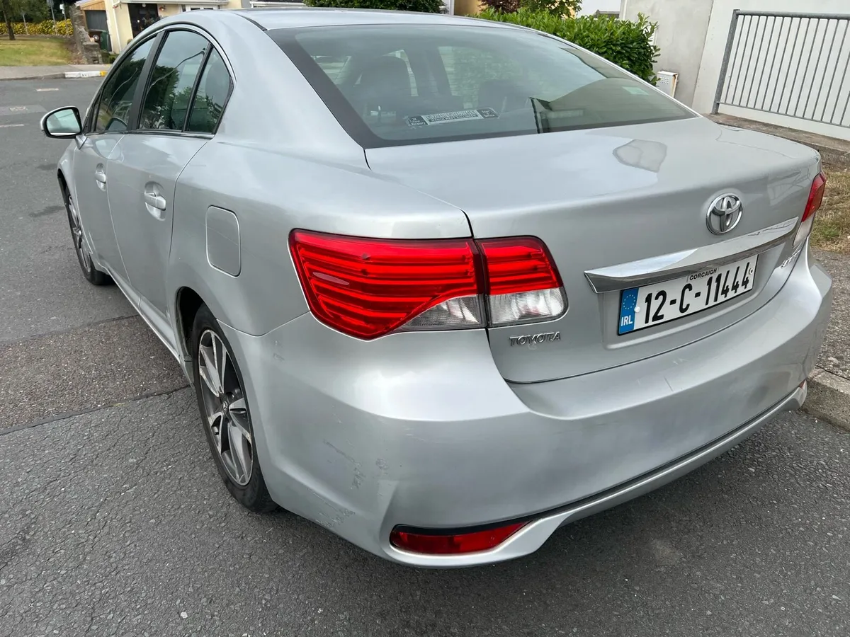 2012 Toyota avensis 2.0 D4D - Image 4