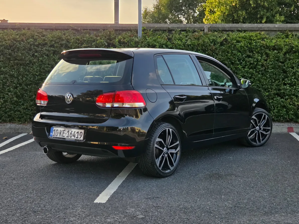 Volkswagen Golf - Image 4