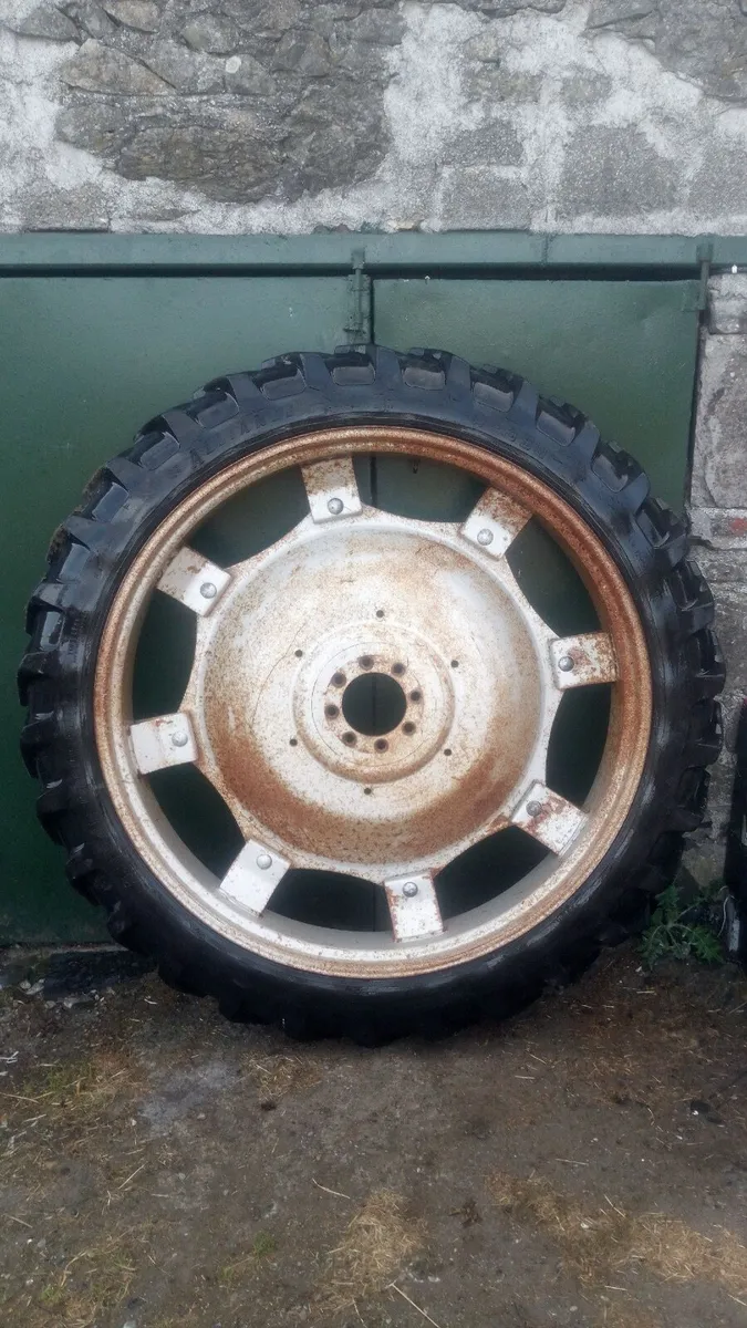 Row crop wheels - Image 1