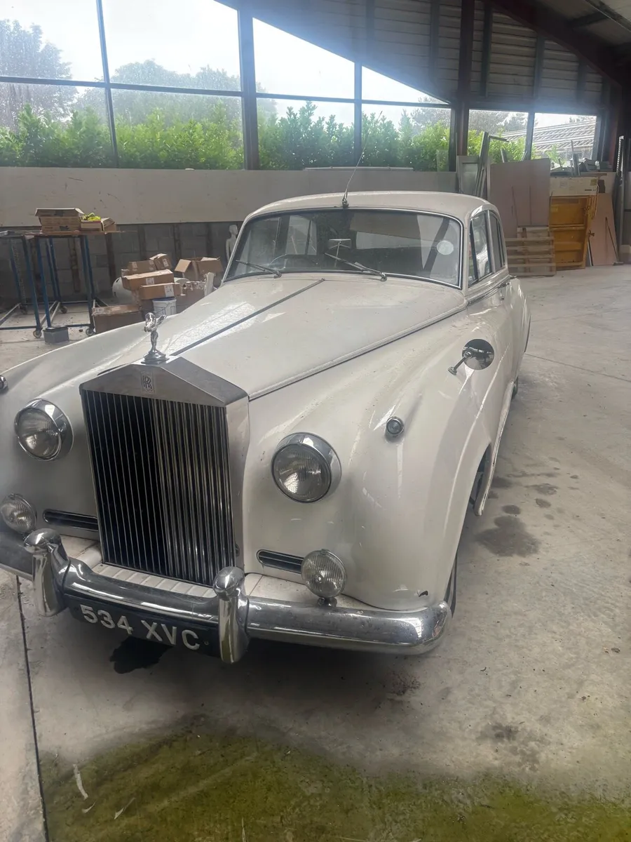 Rolls Royce - Image 1