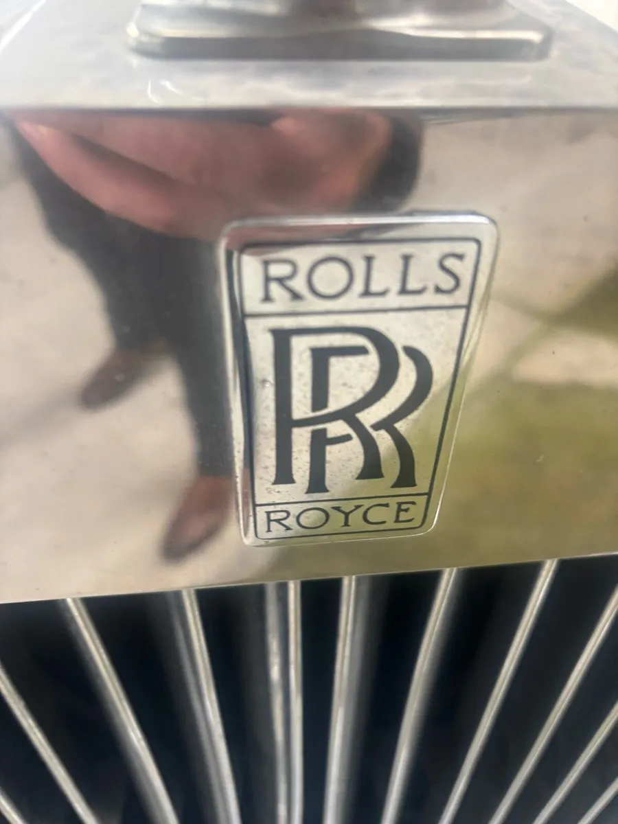 Rolls Royce - Image 2