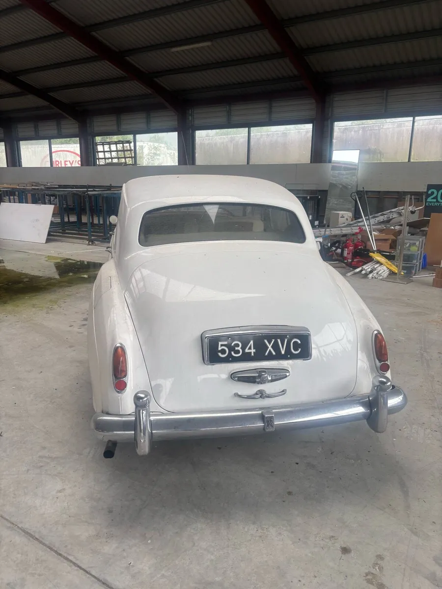 Rolls Royce - Image 4