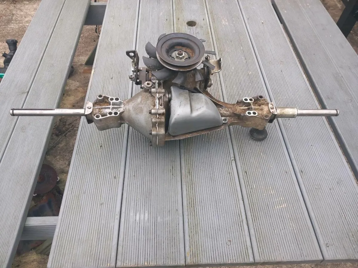 Hydro-gear hydrostatic T2 transmission for sale - Image 1