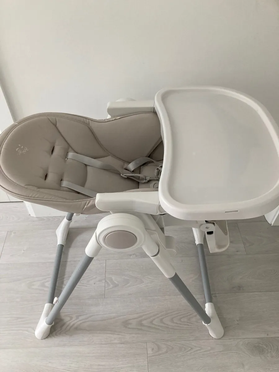 High chair - Image 2