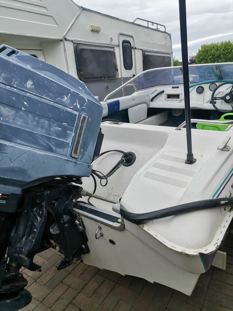 Boat - Image 1