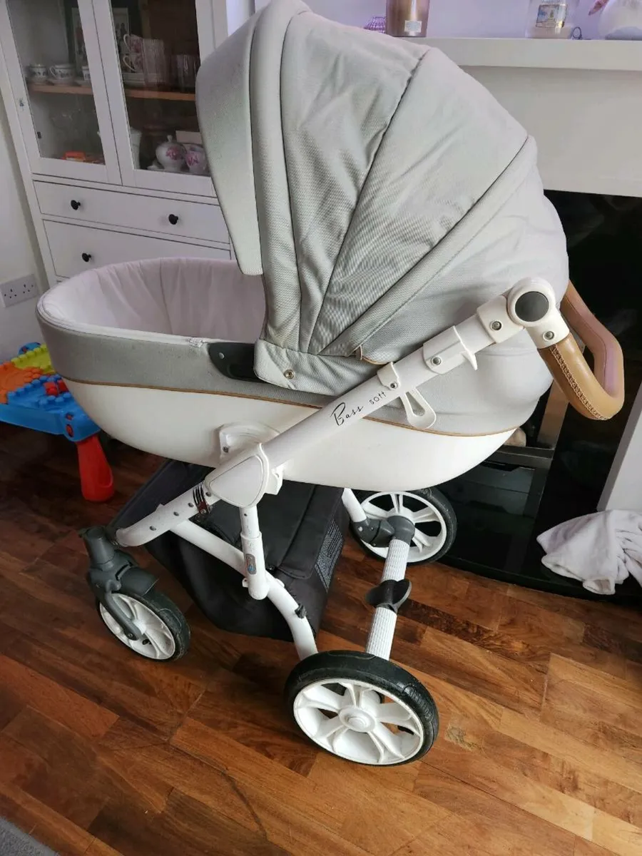 2 in 1 baby stroller/pram - Image 2