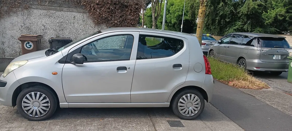 Nissan Pixo 2011 - Image 2