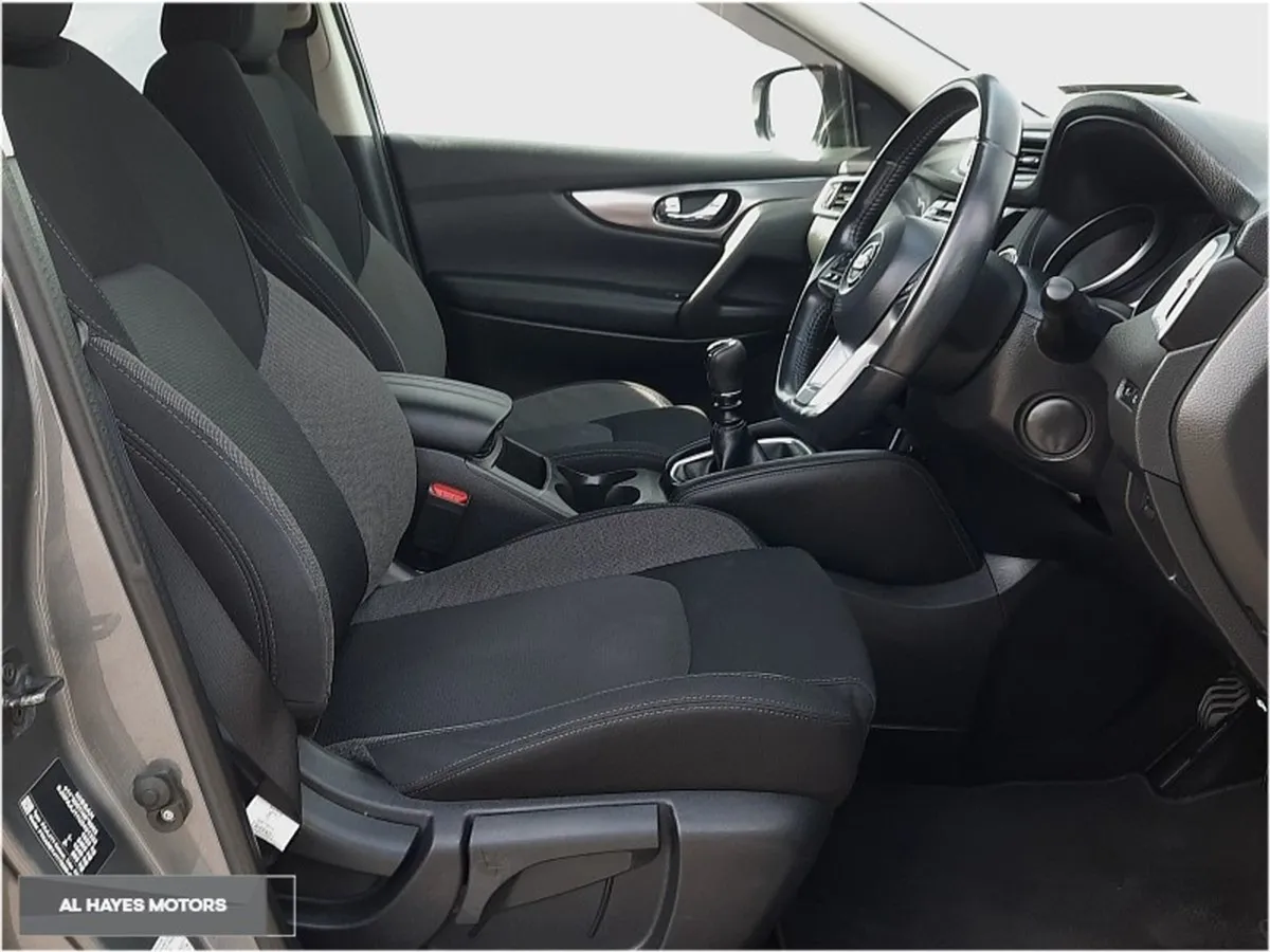 Nissan QASHQAI 1.5 DSL SV Premium - Image 4