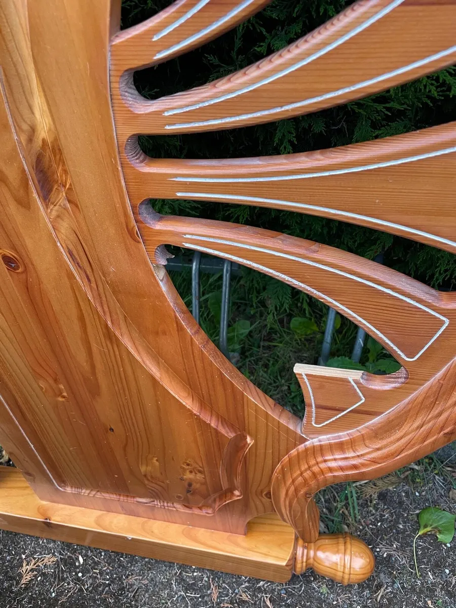 Double bed frame pine 4,6 ft - Image 3