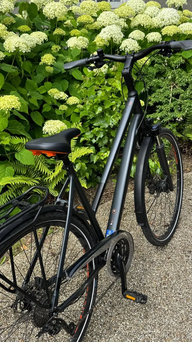 Cube Touring executive Women’s city bike - Image 4