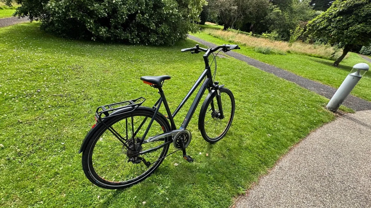 Cube Touring executive Women’s city bike - Image 2