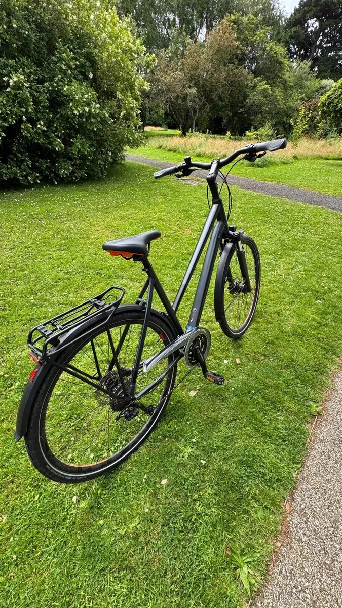 Cube Touring executive Women’s city bike - Image 1
