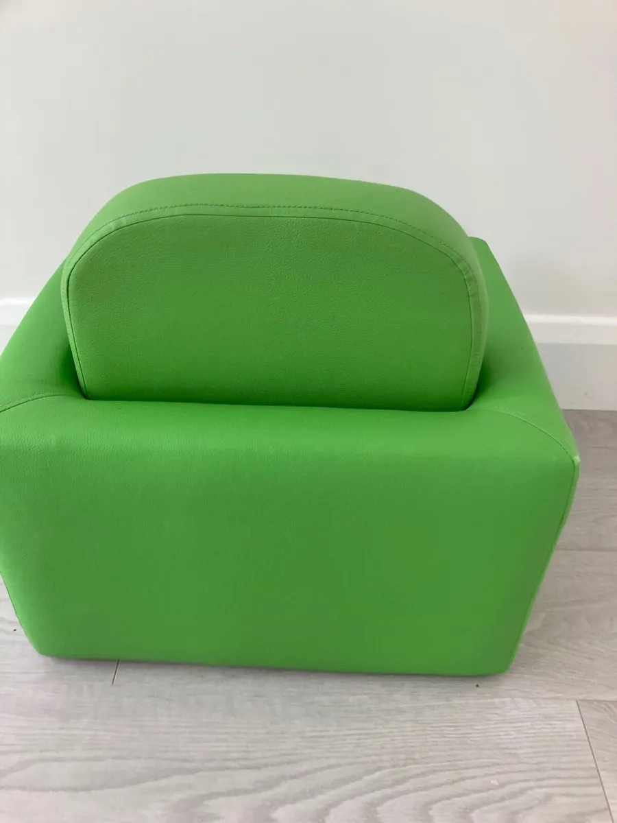 Toddler sofa chair - Image 3